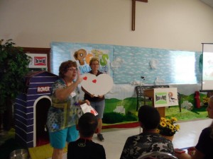 VBS leaders, Peggy Spitzenberger and Cheryl Davis, during one of the sessions of "Pets Unleashed."